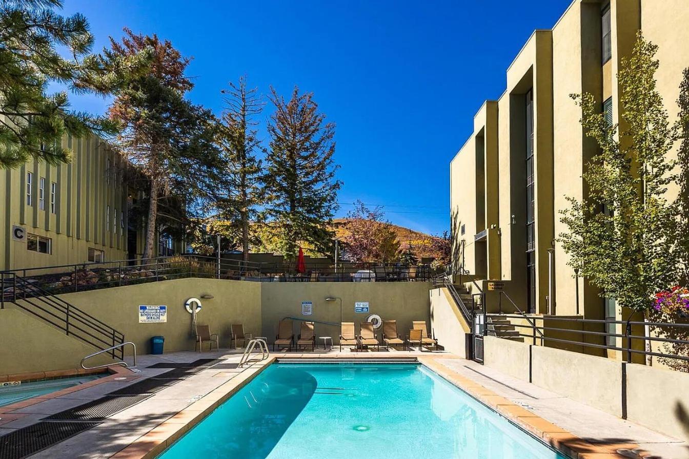 Mountain Haven Steps Away From Pc Mtn Heated Pool Villa St. John's Exterior photo